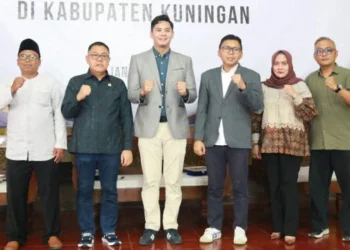 Kolaborasi Tiga Pilar: OJK, DPR, dan Bank Pacu Akses Pembiayaan UMKM Melalui KUR
