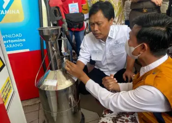 Wali Kota Memastikan Ketersediaan Stok Pangan dan BBM Menjelang Lebaran: Pantauan di Pasar dan SPBU