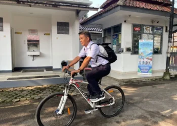 Mewujudkan Lingkungan Sehat: KAI Daop 3 Cirebon Terapkan Gerakan Green Movement untuk Kurangi Emisi Karbon