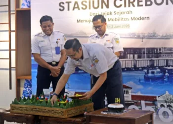 Seabad Lebih: Transformasi Stasiun Cirebon dalam Dunia Modern