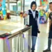 Kurangi Penggunaan Kertas: KAI Daop 3 Cirebon Anjurkan Pelanggan Gunakan Face Recognition di Boarding Gate