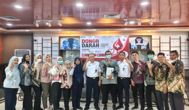 PT KAI Cirebon Gelar Donor Darah di Stasiun, Perkuat Komitmen pada Nilai Kemanusiaan