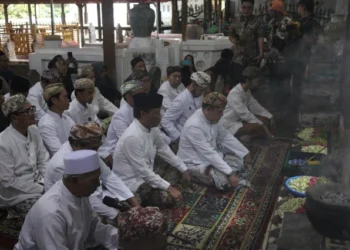 Pemkot Cirebon Mengadakan Ziarah dan Salat Berjamaah di Hari Jadi ke-599